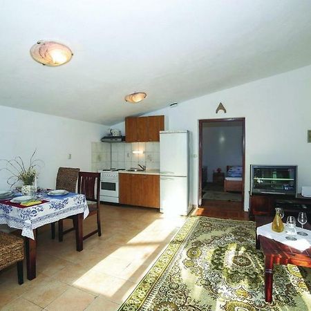 Apartment Ivan Каштела Екстер'єр фото